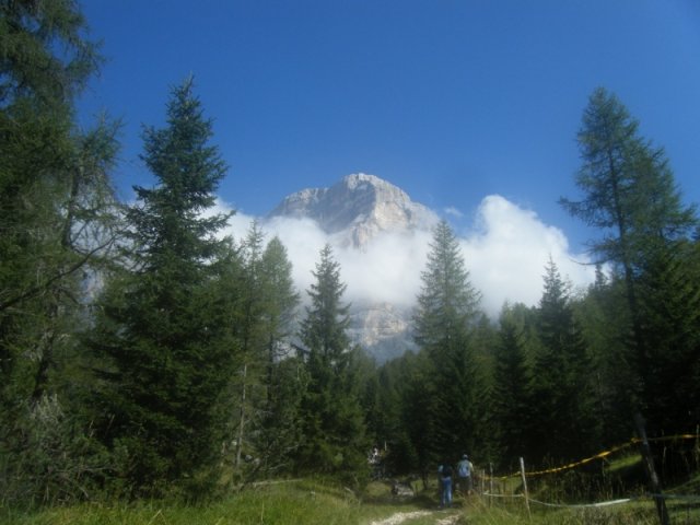 Pellegrinaggio "Nel Santuario delle Dolomiti" - 2011 - Attorno al Pelmo